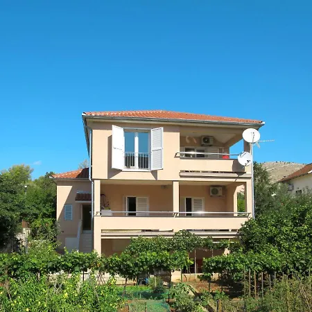 Perisa By Interhome