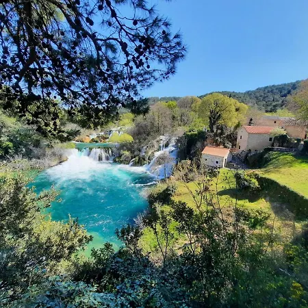 Perisa By Interhome *